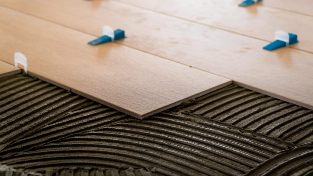 تركيب سيراميك أرضيات بجدة | أبو محمد للسيراميك والسباكة